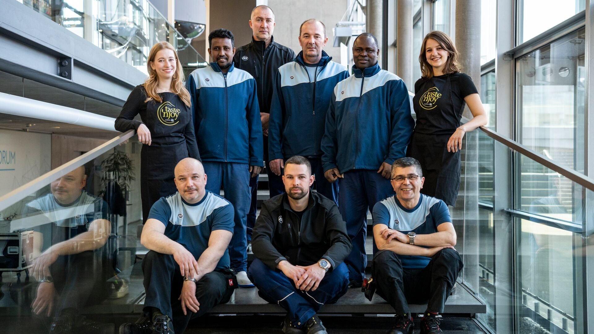 Large-AT_2024_Various Services