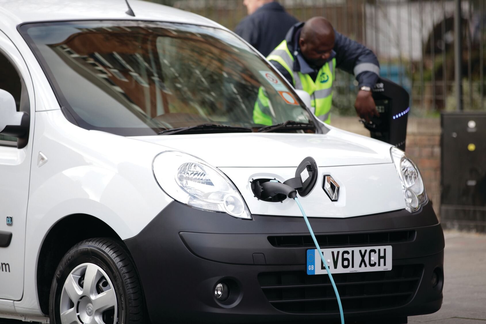 UK_ISS Renault_EV car